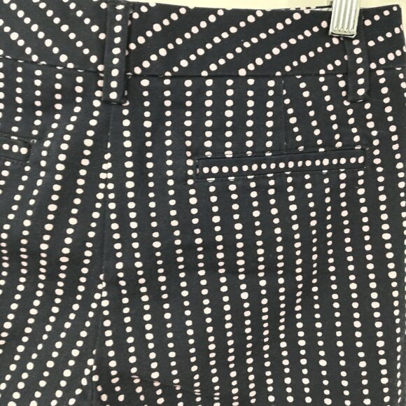 Lands End Not-Too-Low-Rise Polka Dot Shorts Size 2 Stretch Pockets Casual Retro - Picture 10 of 12